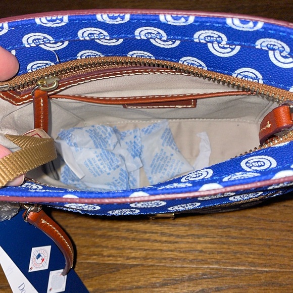 Dooney & Bourke Chicago Cubs Crossbody Purse NWT - Picture 7 of 12